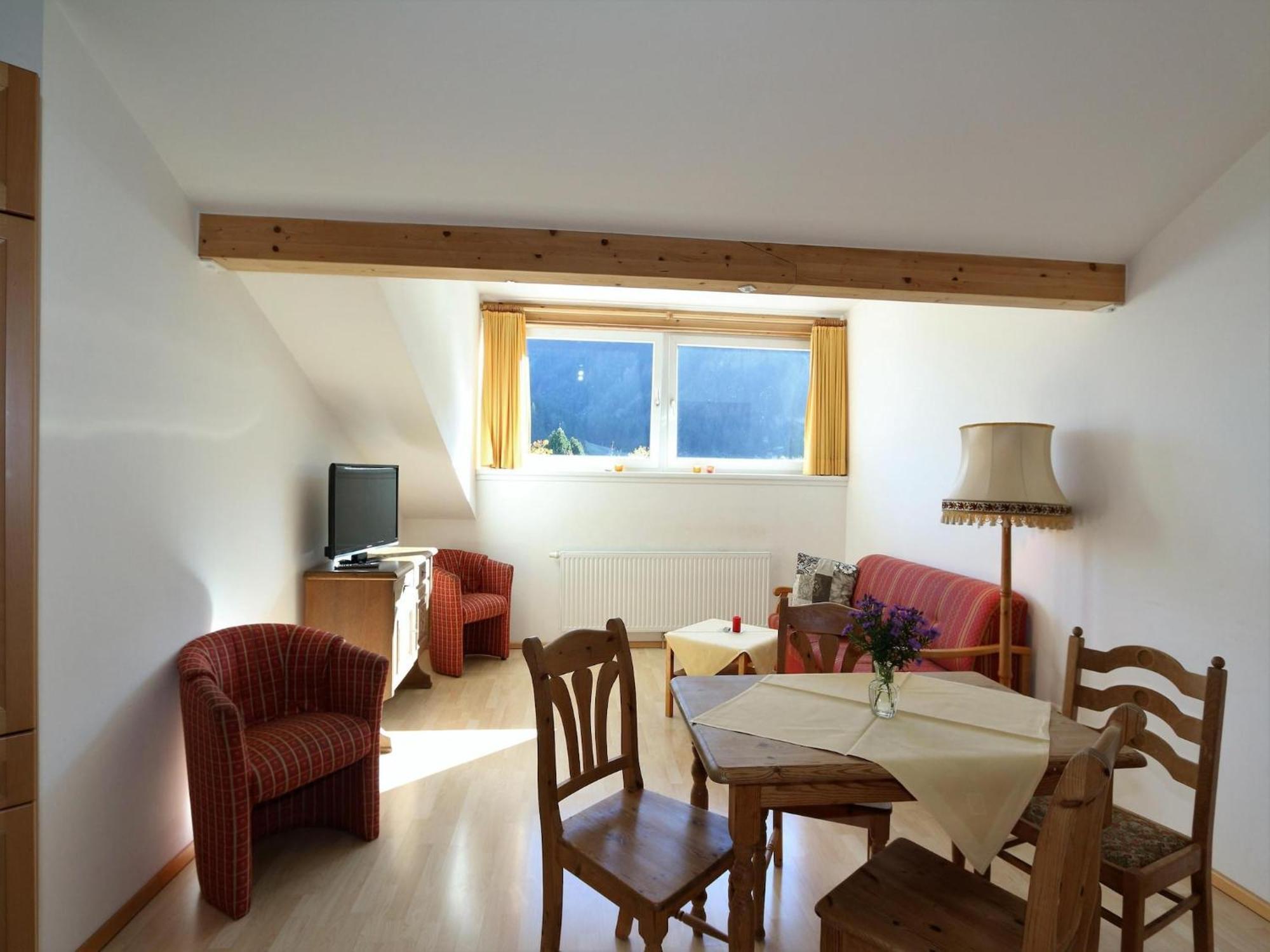 Apartment In Bichlbach With Parking Space ภายนอก รูปภาพ